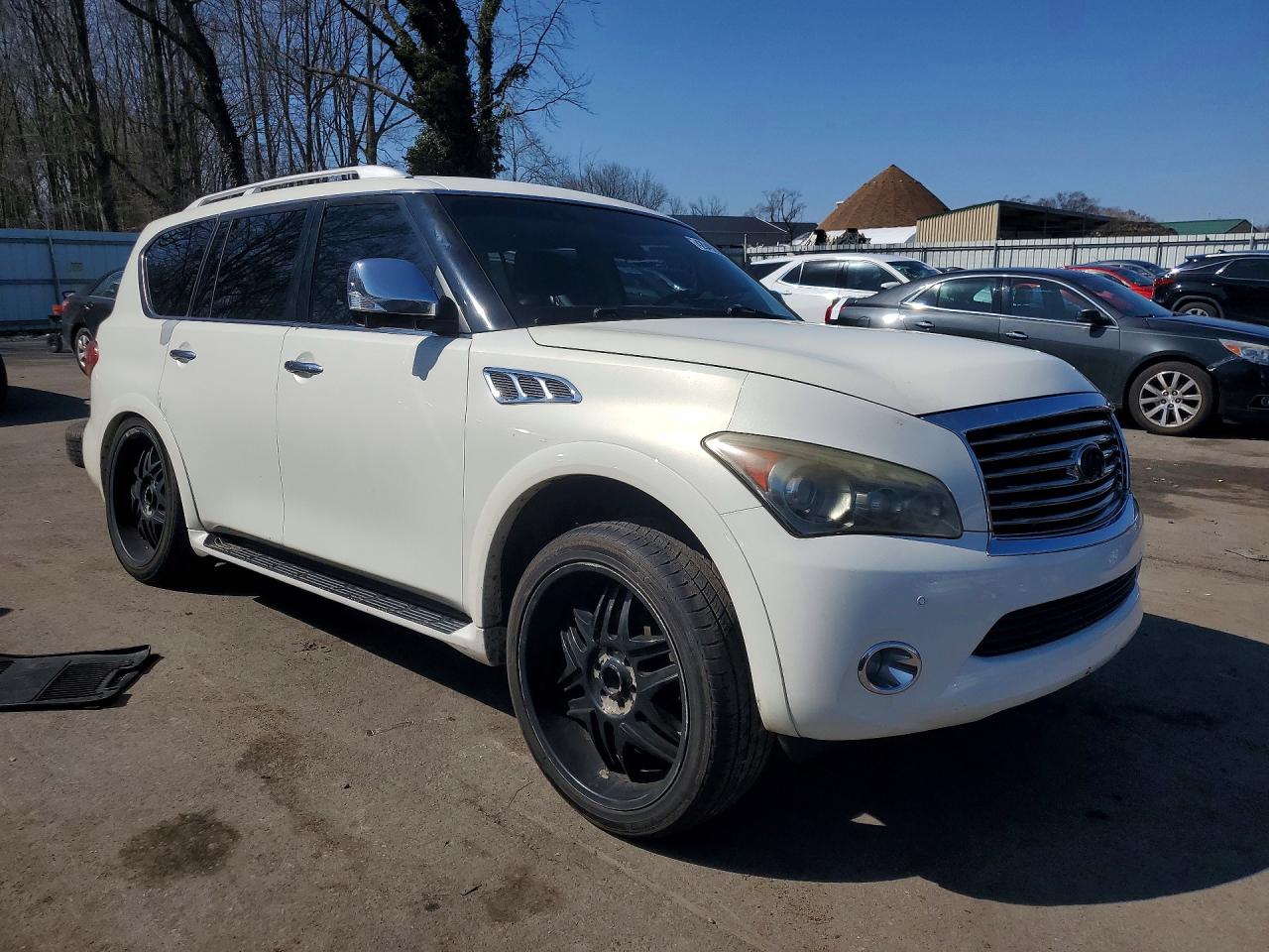INFINITI Qx Base