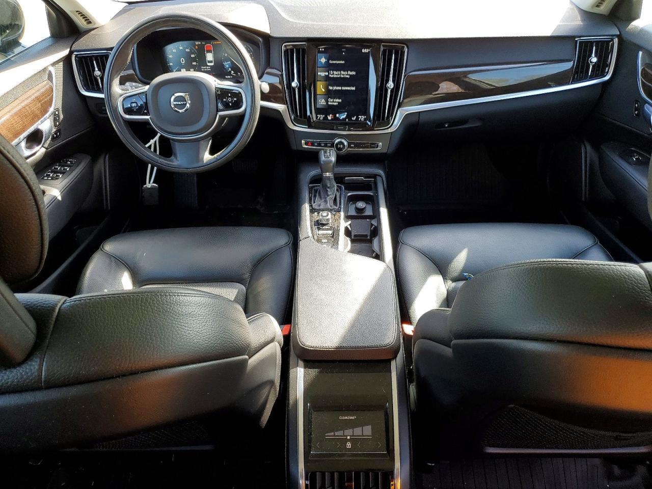 Volvo S90 T5 Momentum