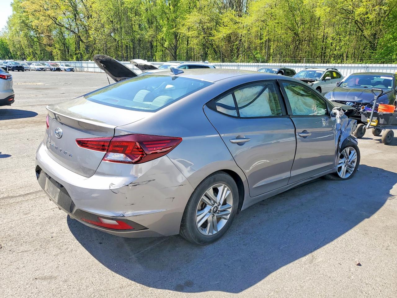 Hyundai ELANTRA Sel