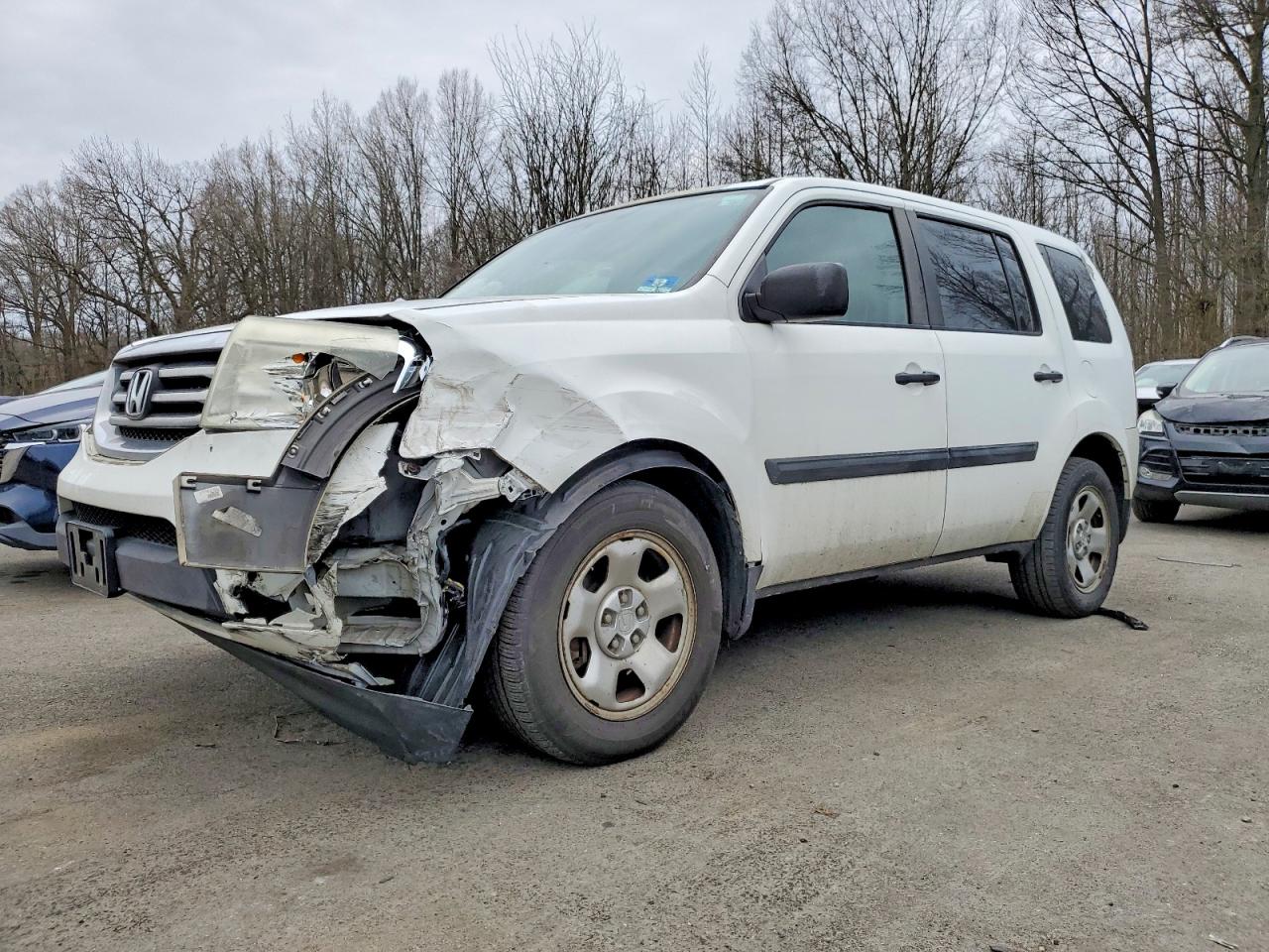 Salvage Honda Pilot Image