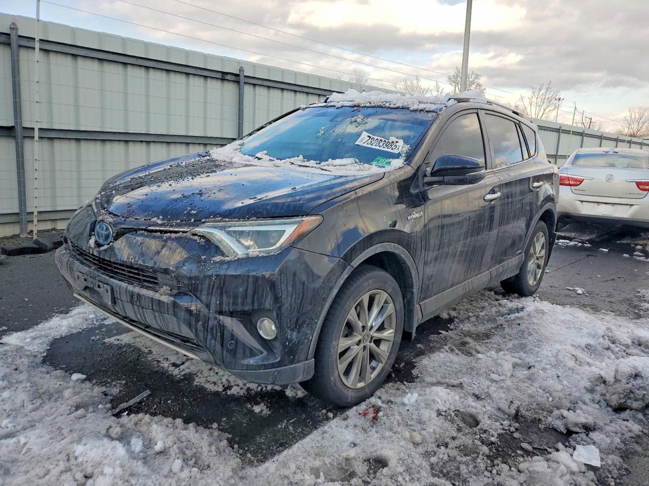Salvage Toyota RAV4 Image