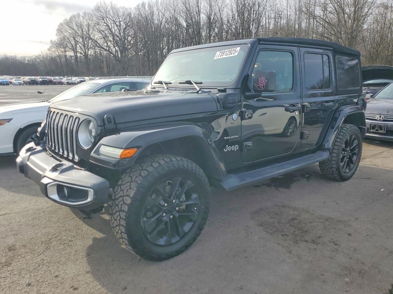 Salvage Jeep Wrangler Image