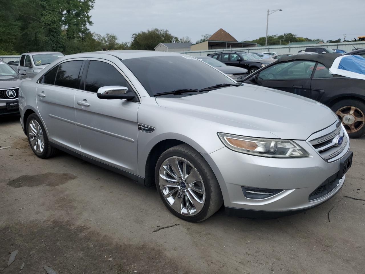 Ford Taurus Limited