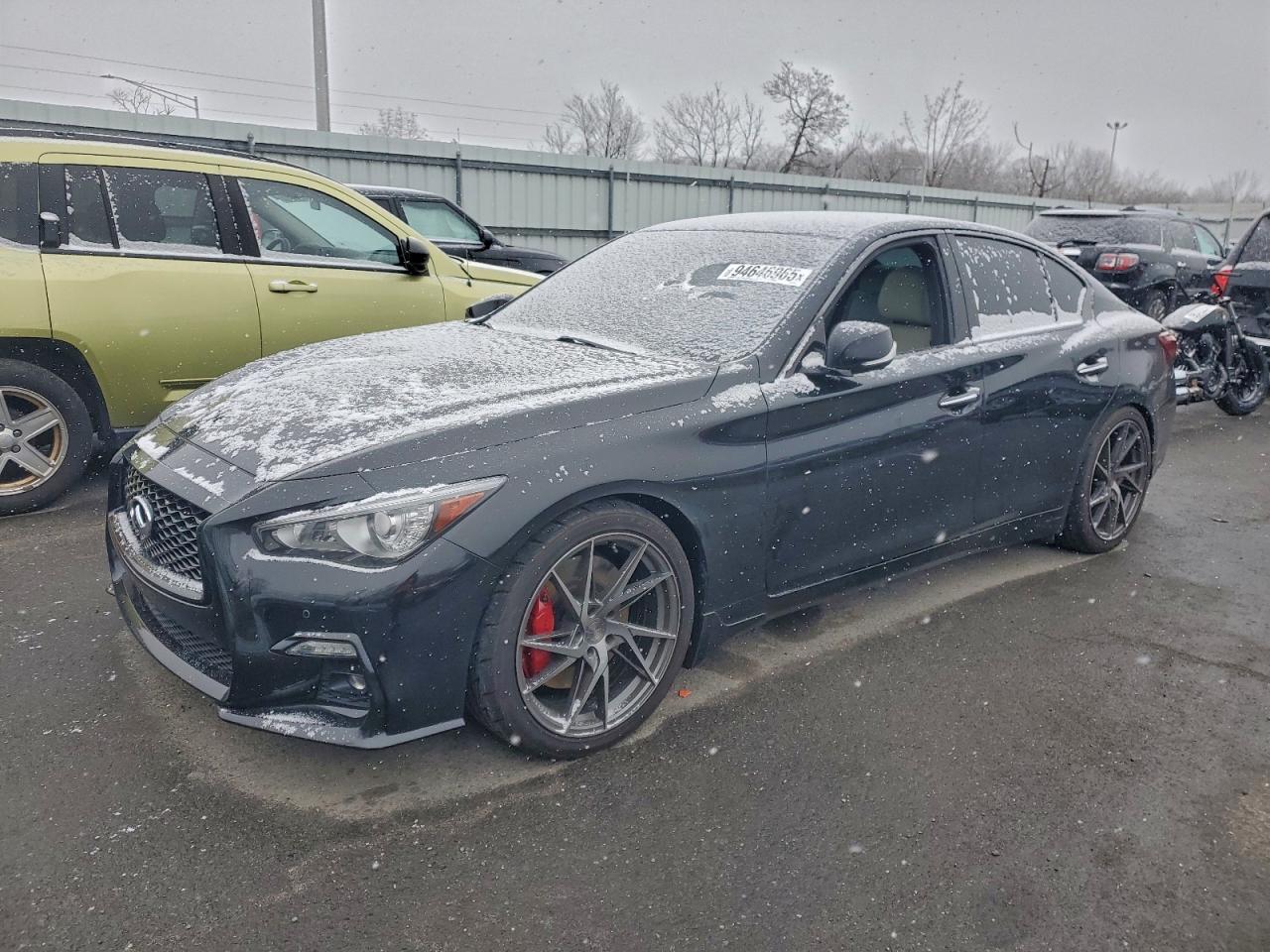 Salvage INFINITI Q50 Image
