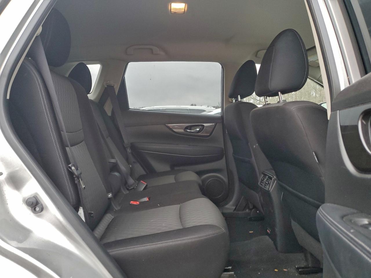 Nissan Rogue Sv