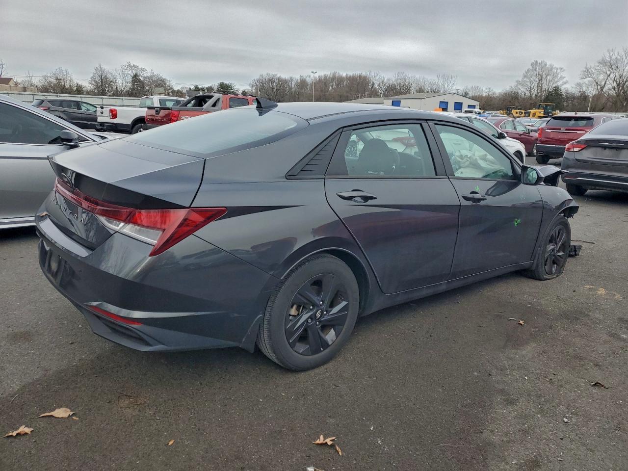 Hyundai ELANTRA Sel