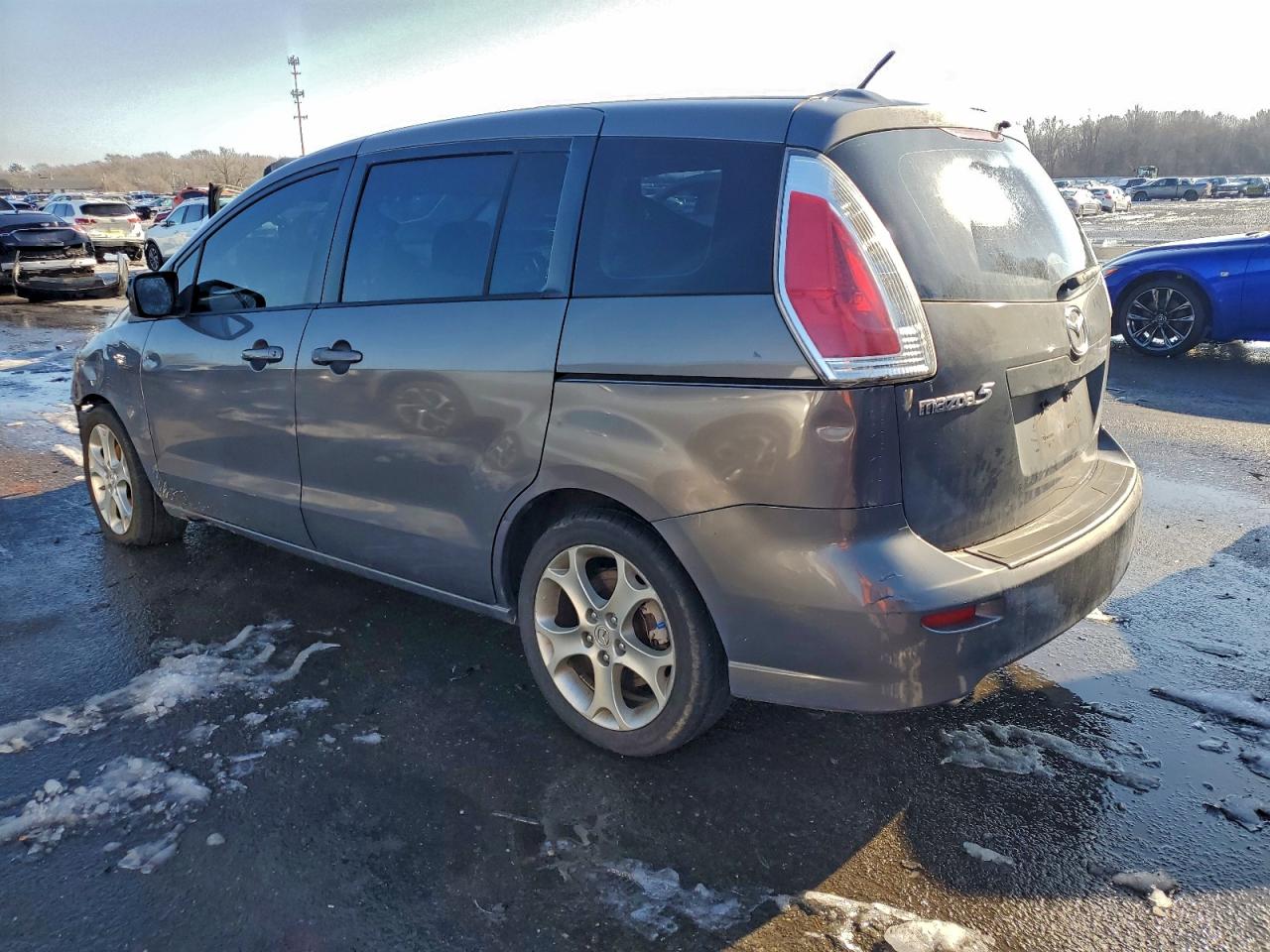 Mazda 5
