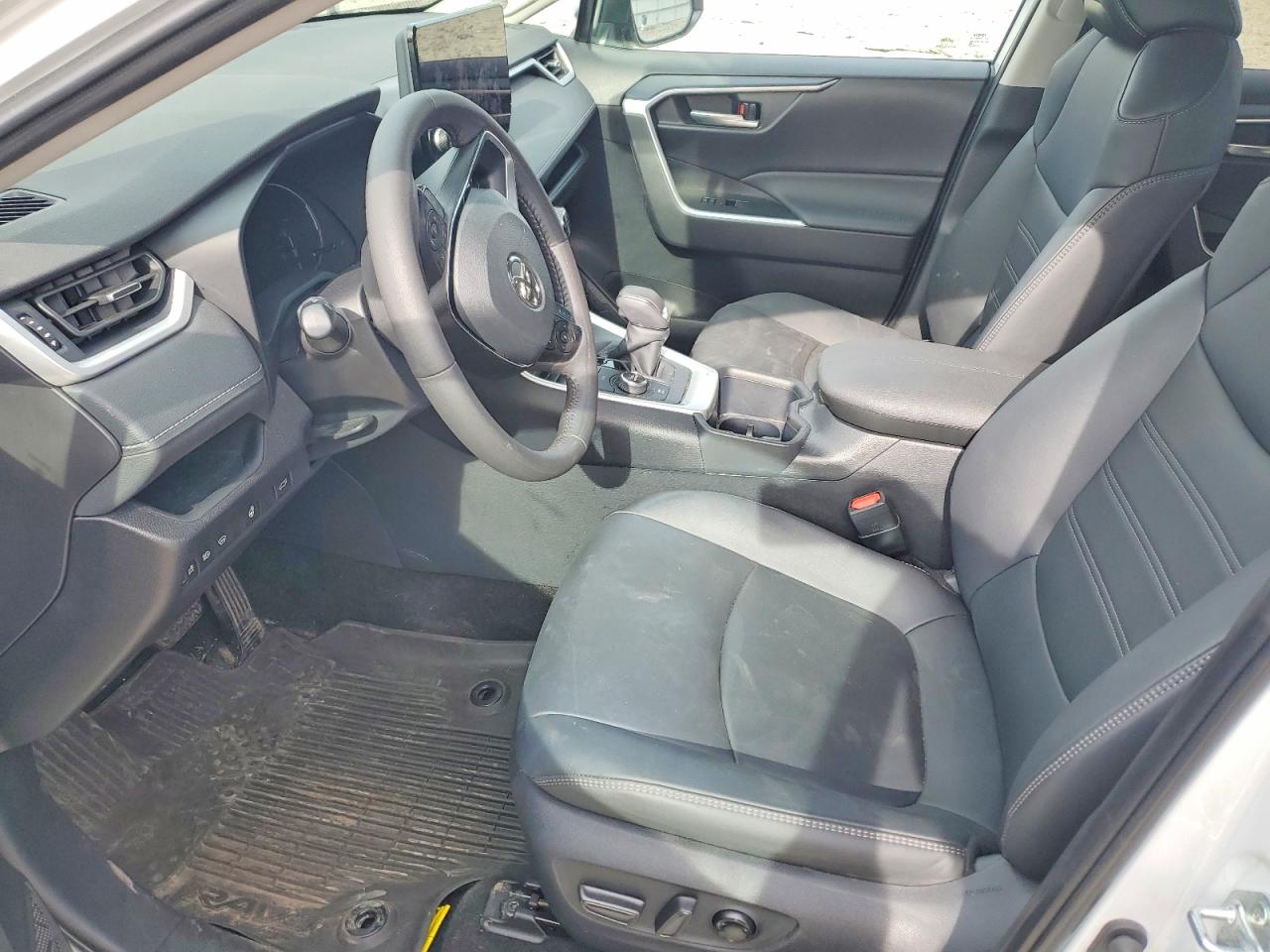 Toyota RAV4 Xle Premium