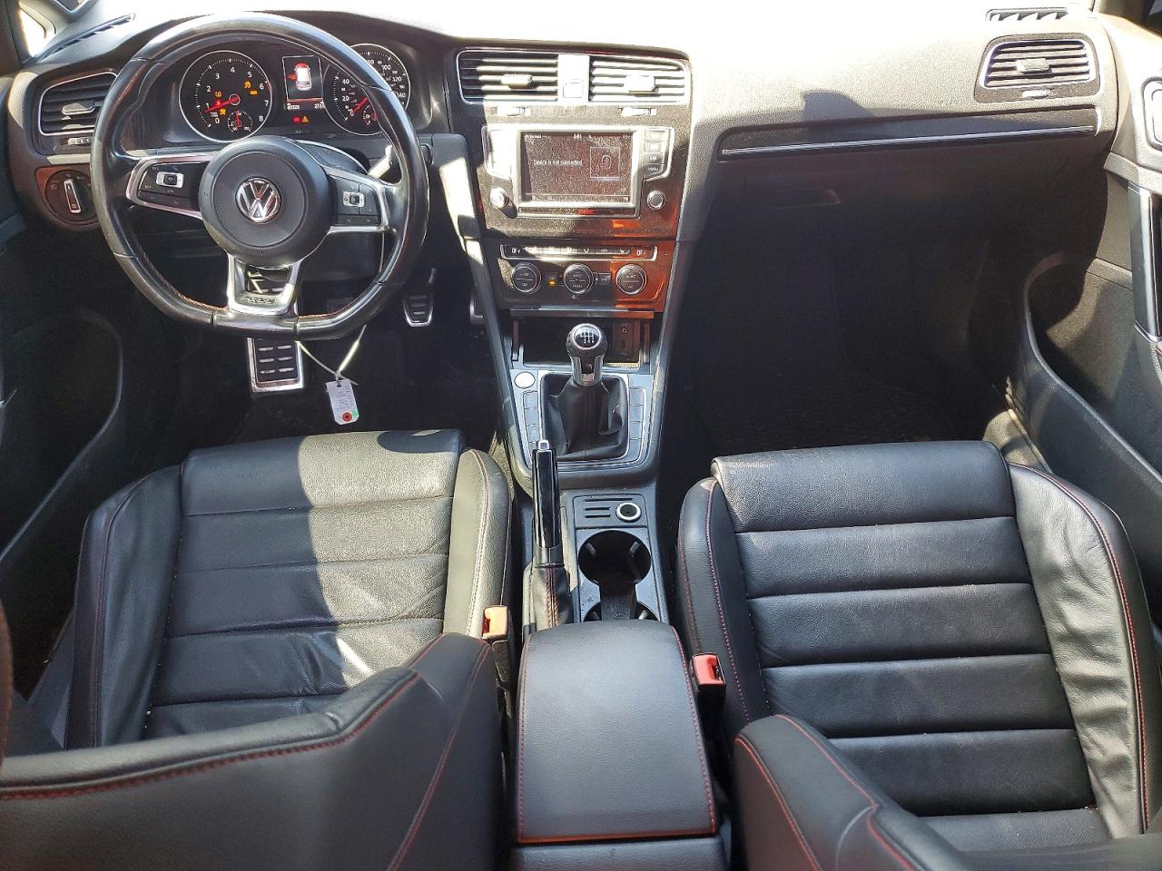 Volkswagen GTI Sport