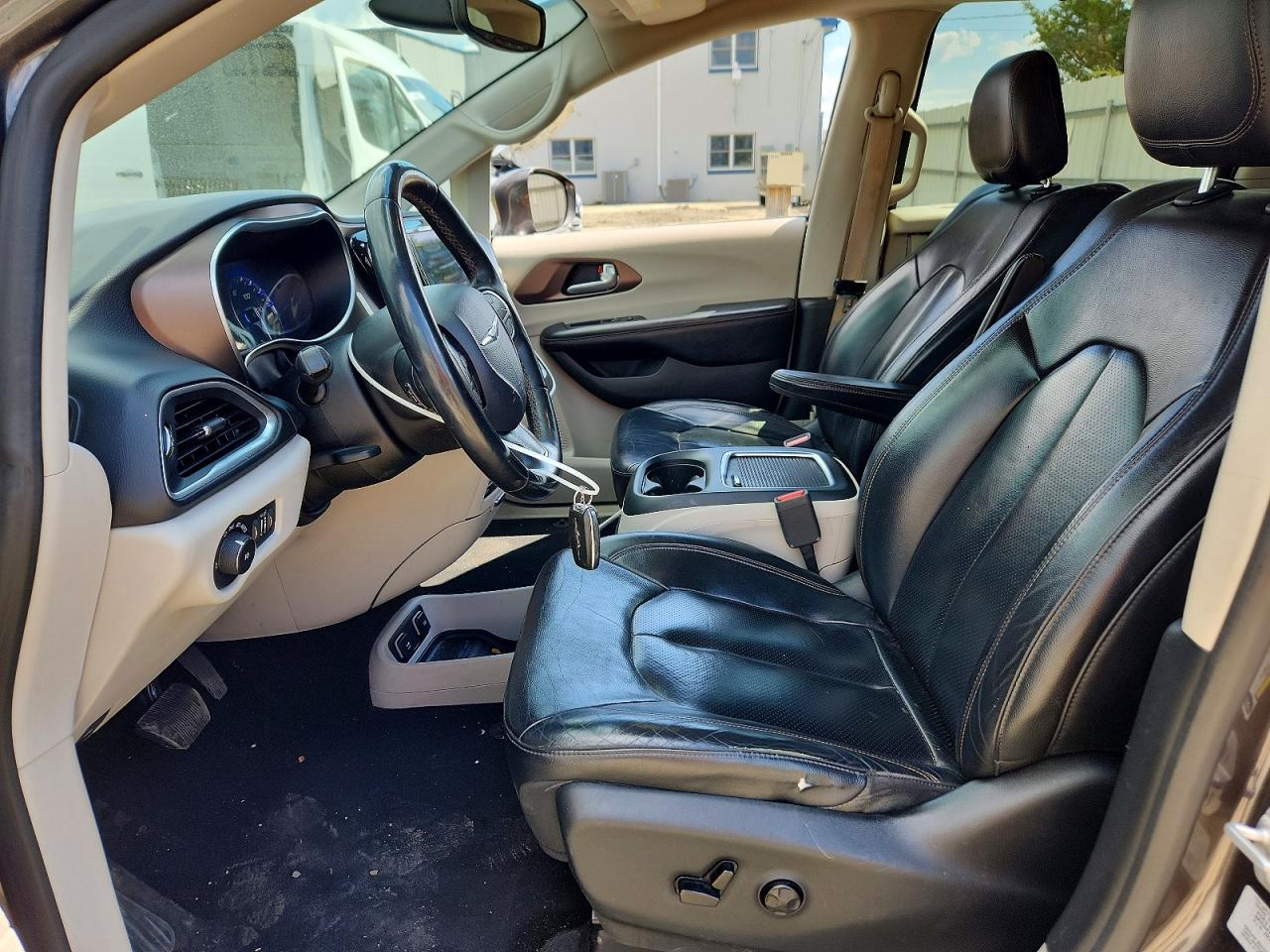 Chrysler Pacifica Touring L Plus