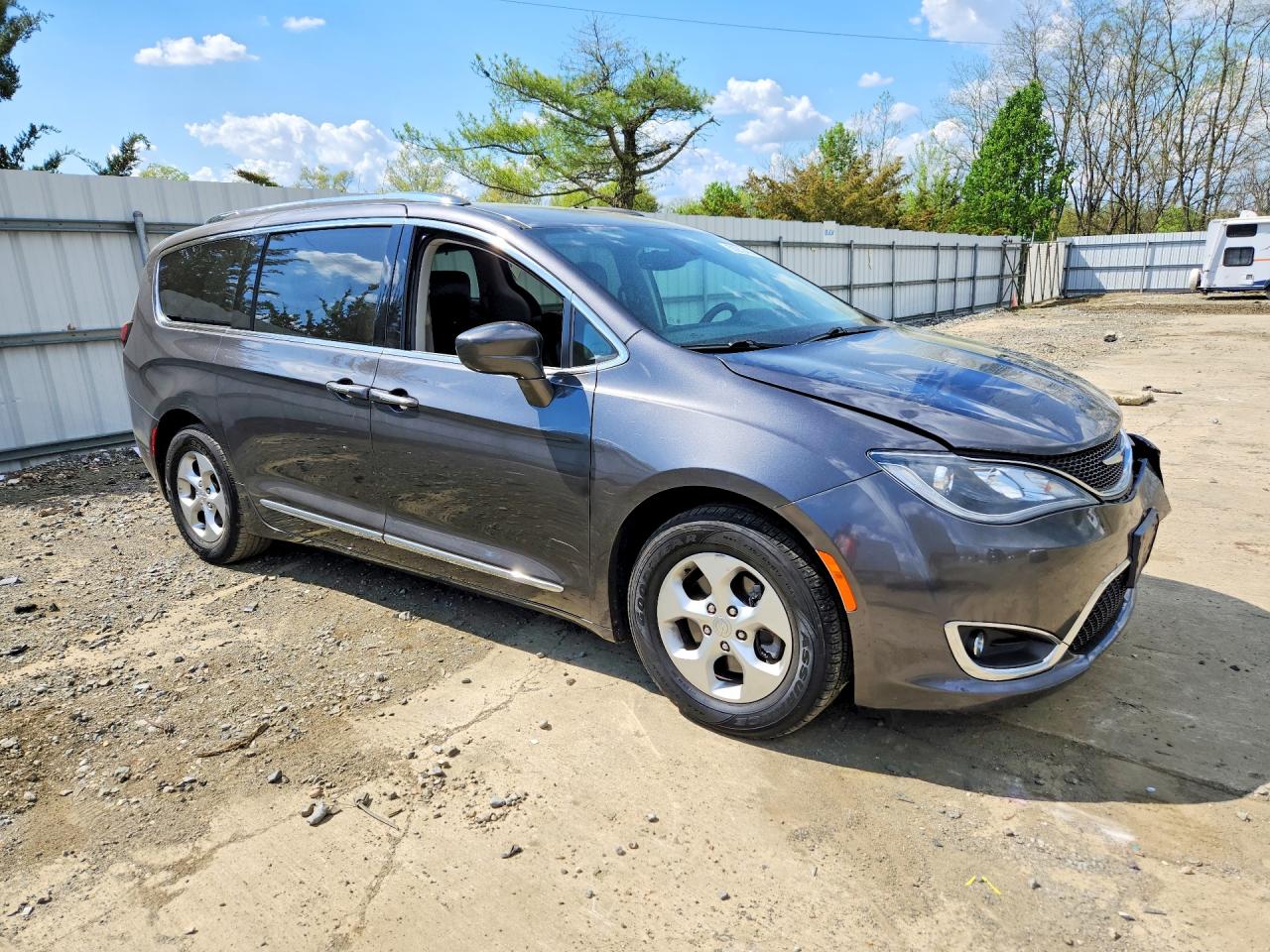 Chrysler Pacifica Touring L Plus