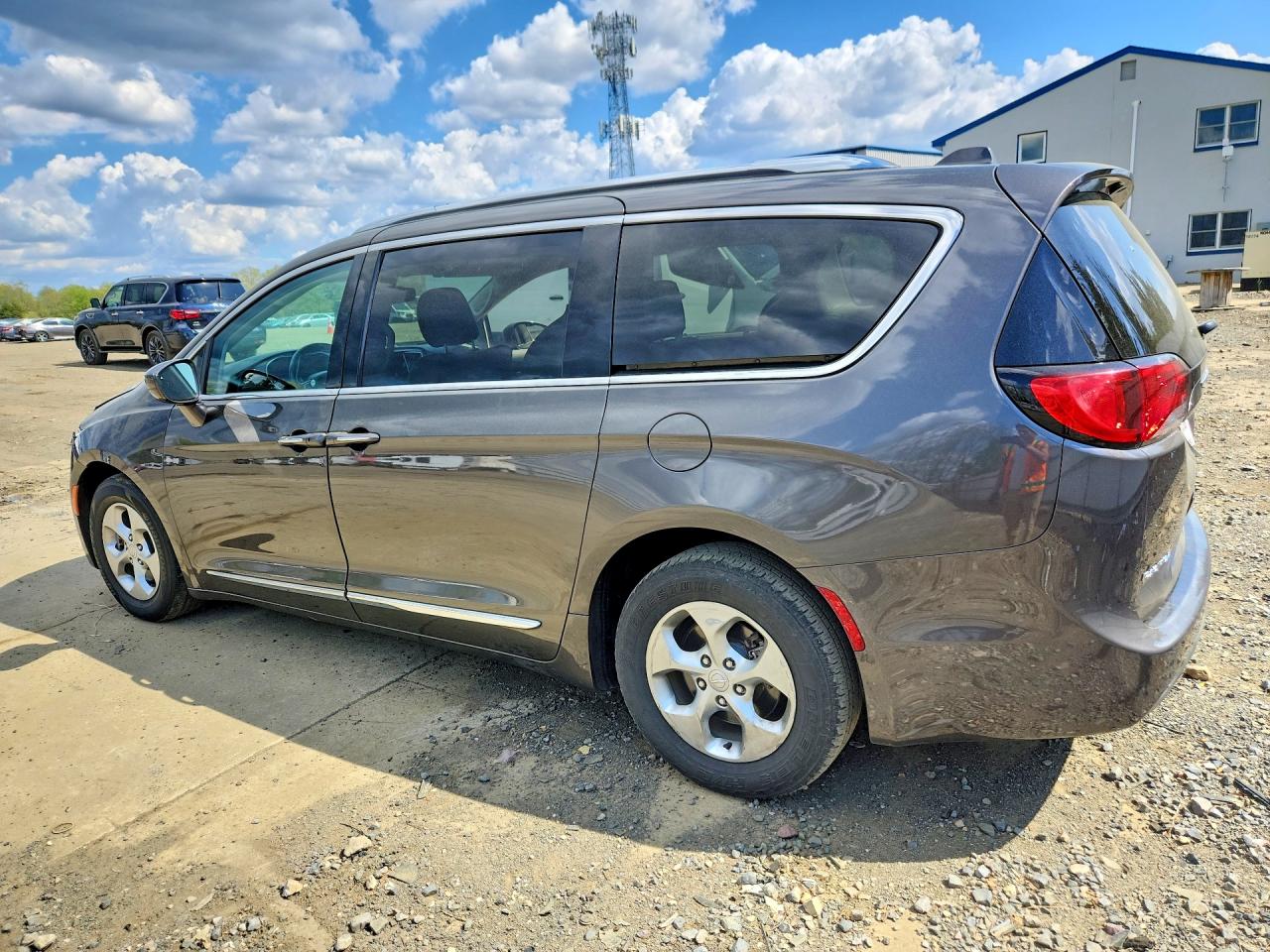 Chrysler Pacifica Touring L Plus