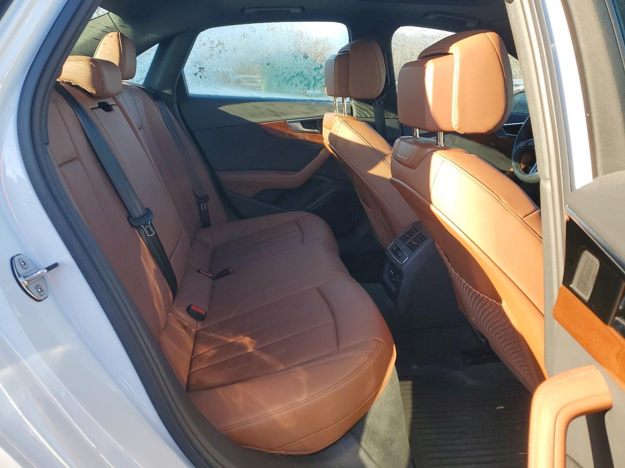 Audi A4 Premium Plus 40
