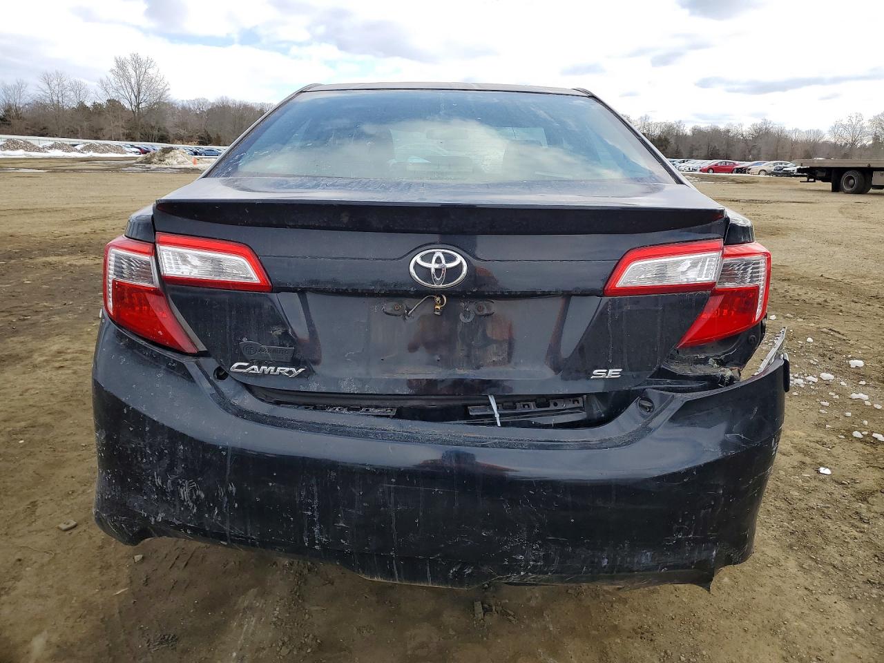 Toyota Camry L
