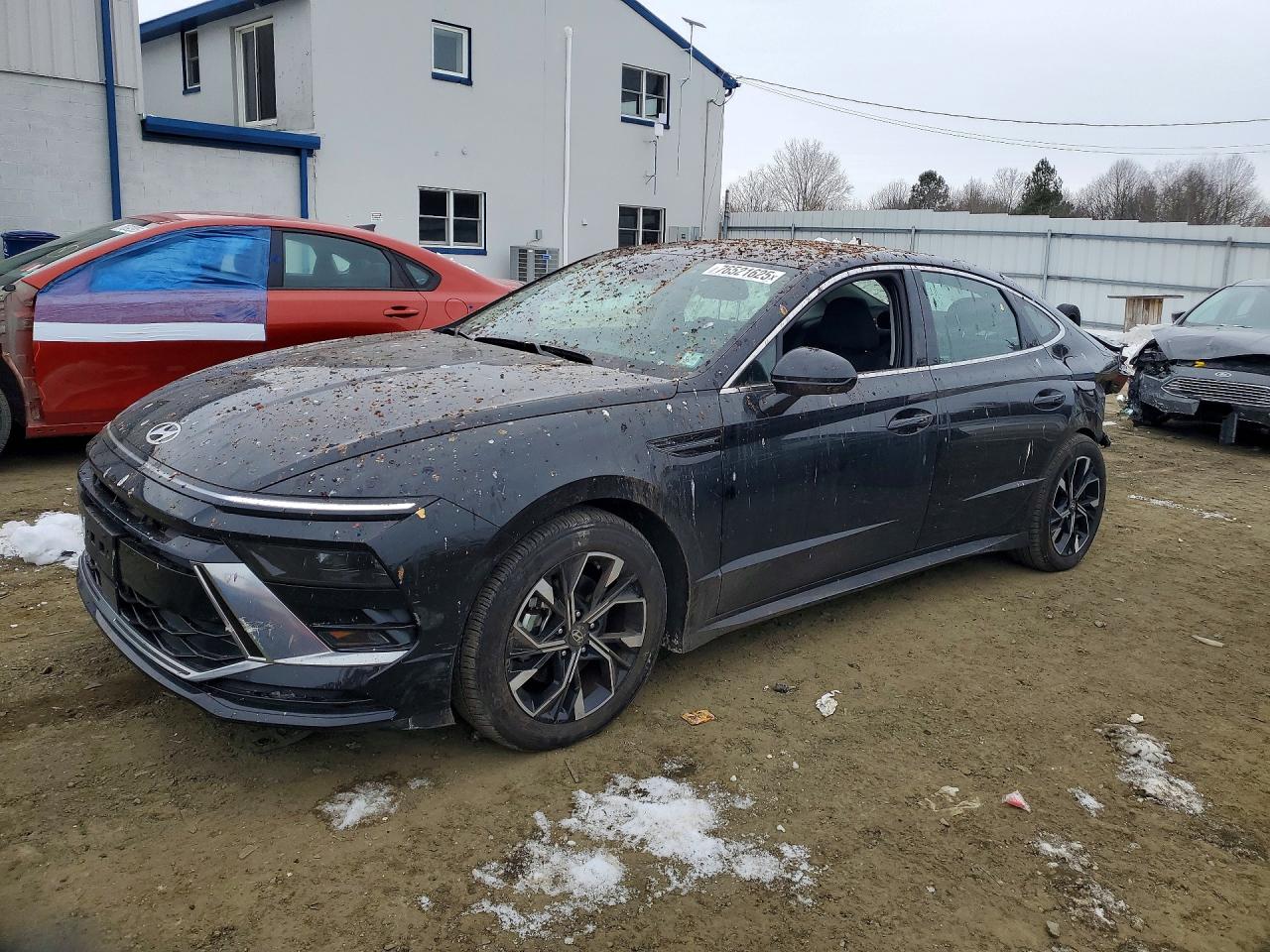 Salvage Hyundai SONATA Image