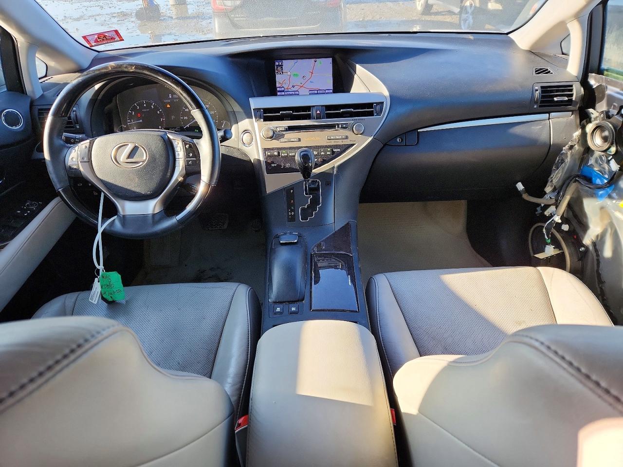 Lexus RX Base