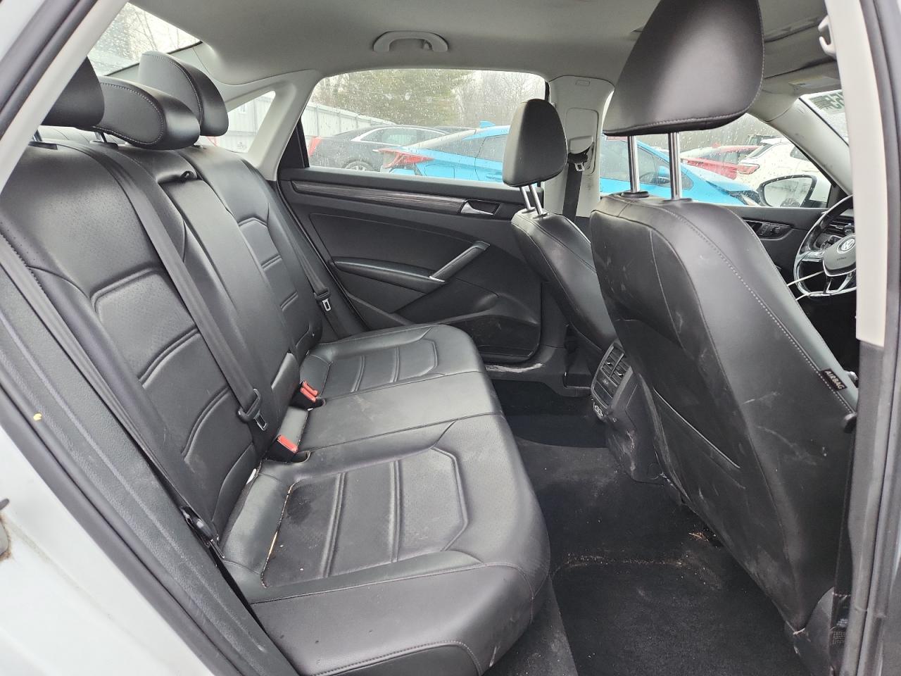 Volkswagen Passat R-line