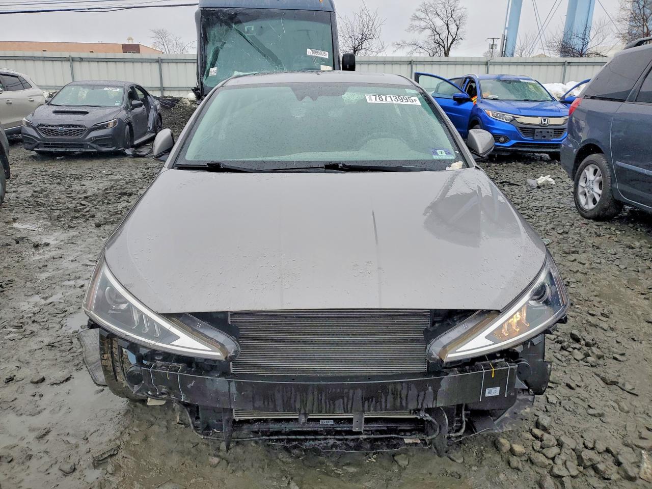 Hyundai ELANTRA Sel