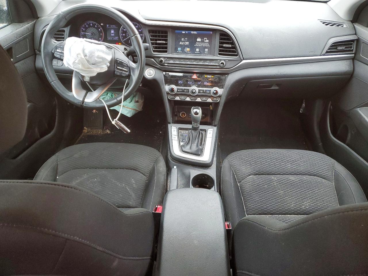 Hyundai ELANTRA Sel