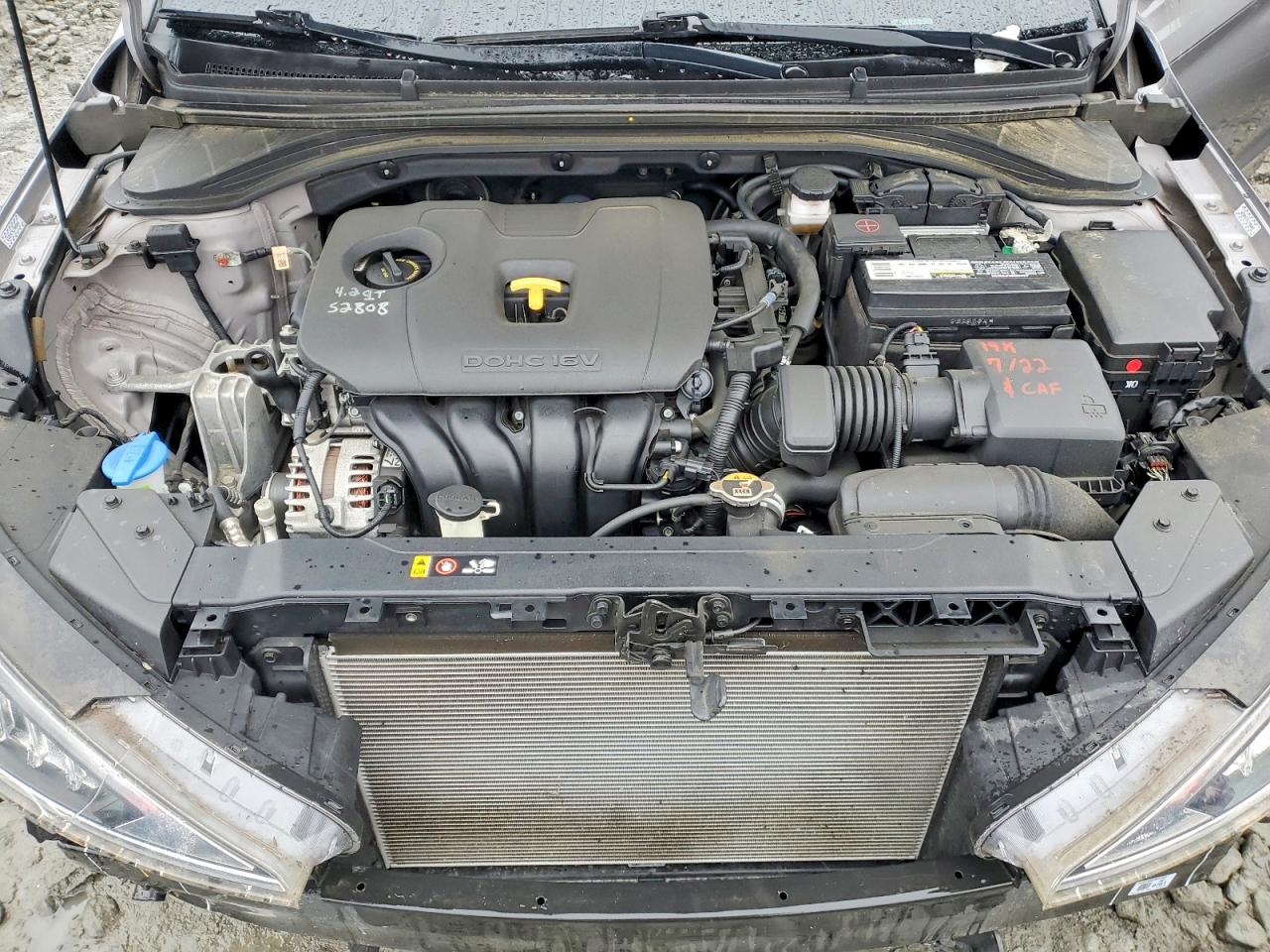 Hyundai ELANTRA Sel