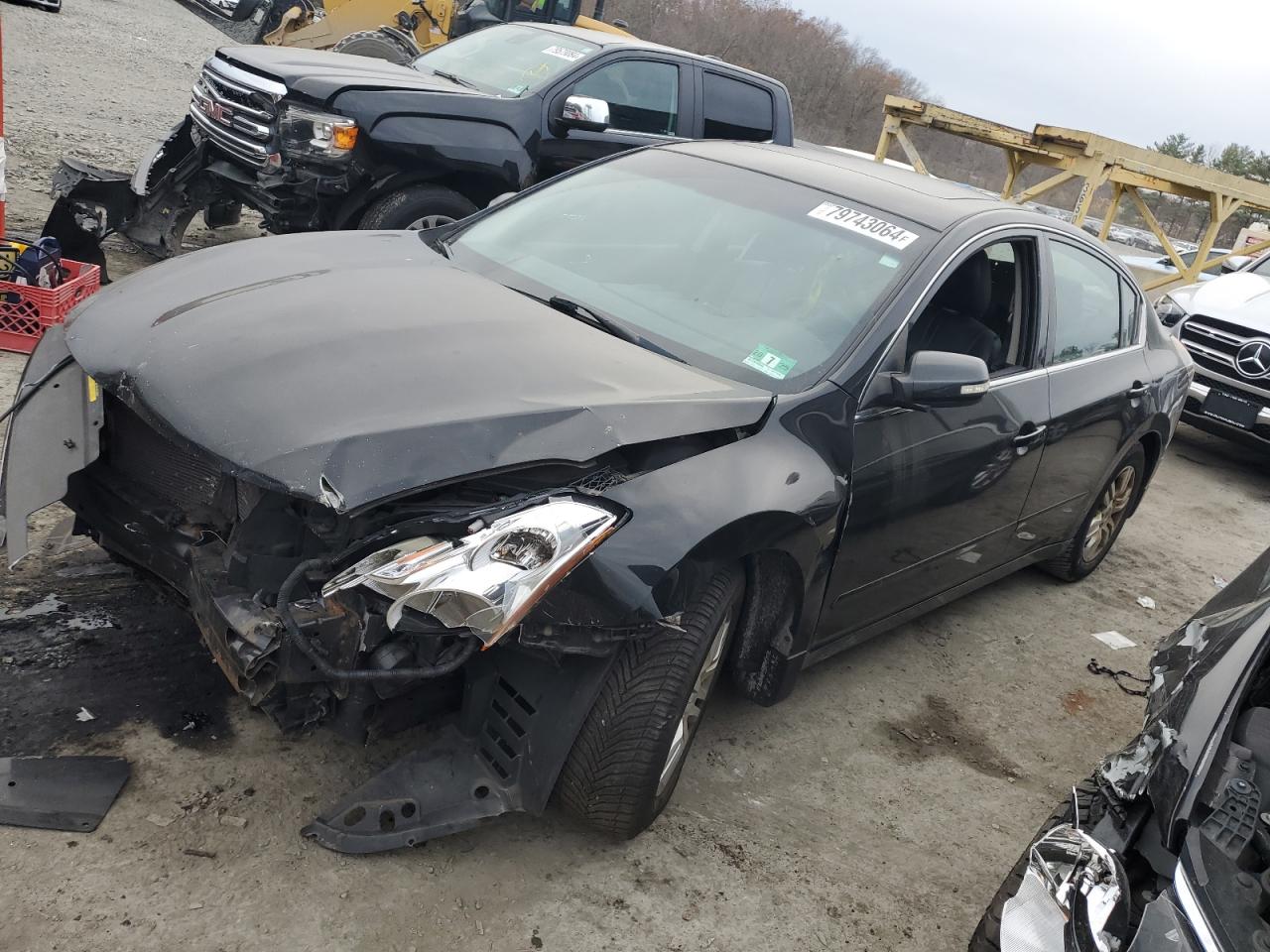 Salvage Nissan Altima Image