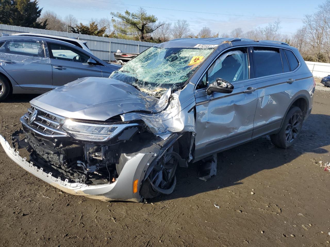 Salvage Volkswagen Tiguan Image