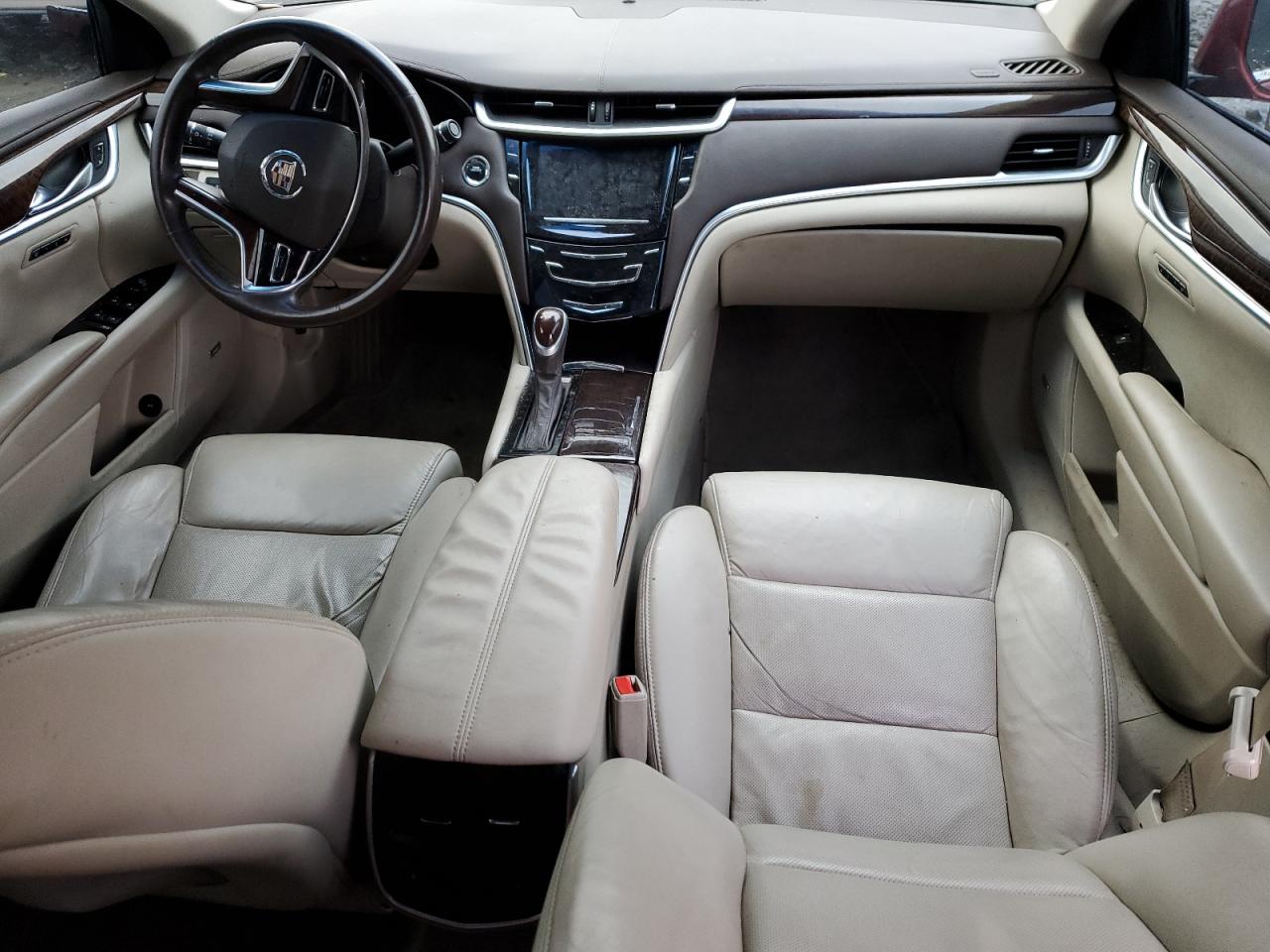 Cadillac XTS Luxury Collection