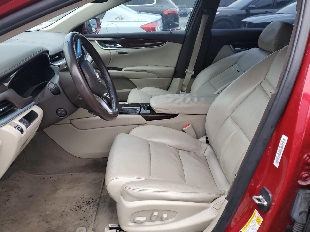 Cadillac XTS Luxury Collection
