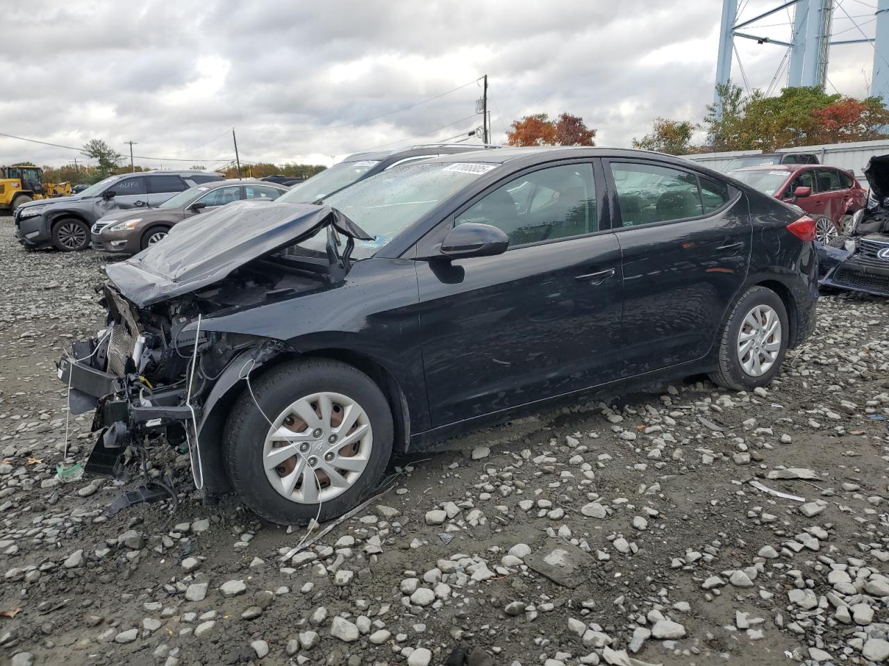 Salvage Hyundai ELANTRA Image