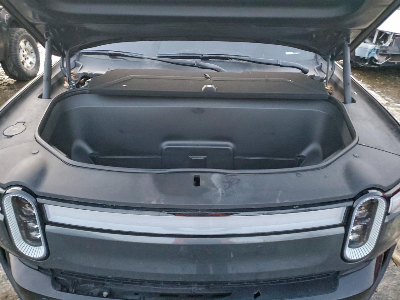 Rivian Ris Adventure