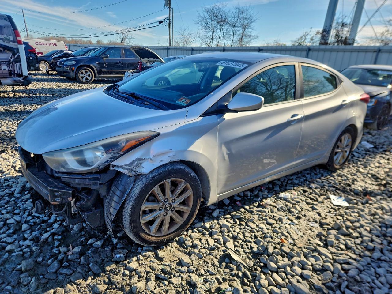 Salvage Hyundai ELANTRA Image