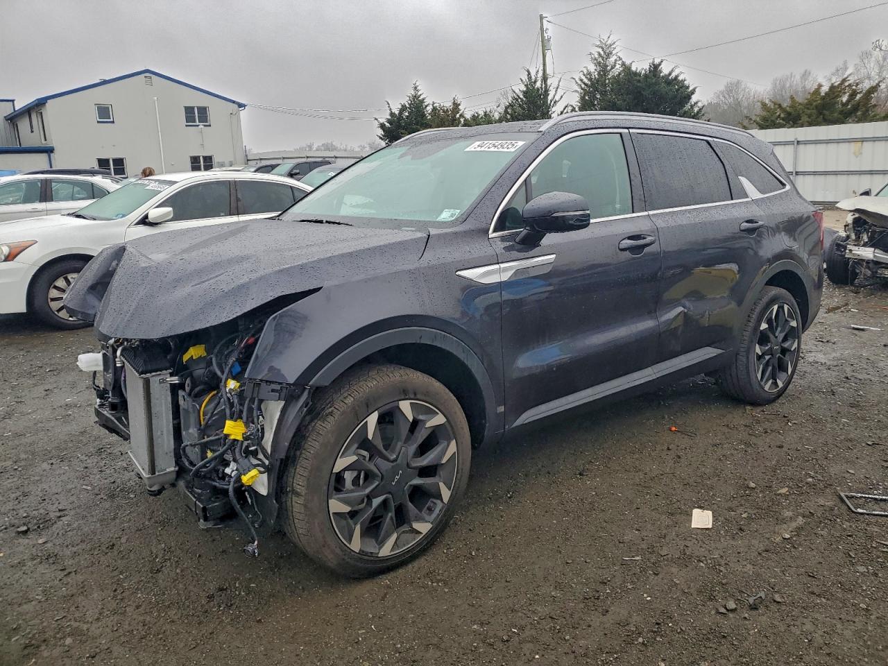 Salvage Kia Sorento Image