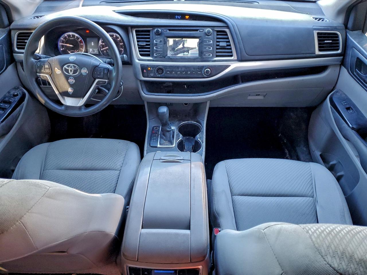 Toyota Highlander Le