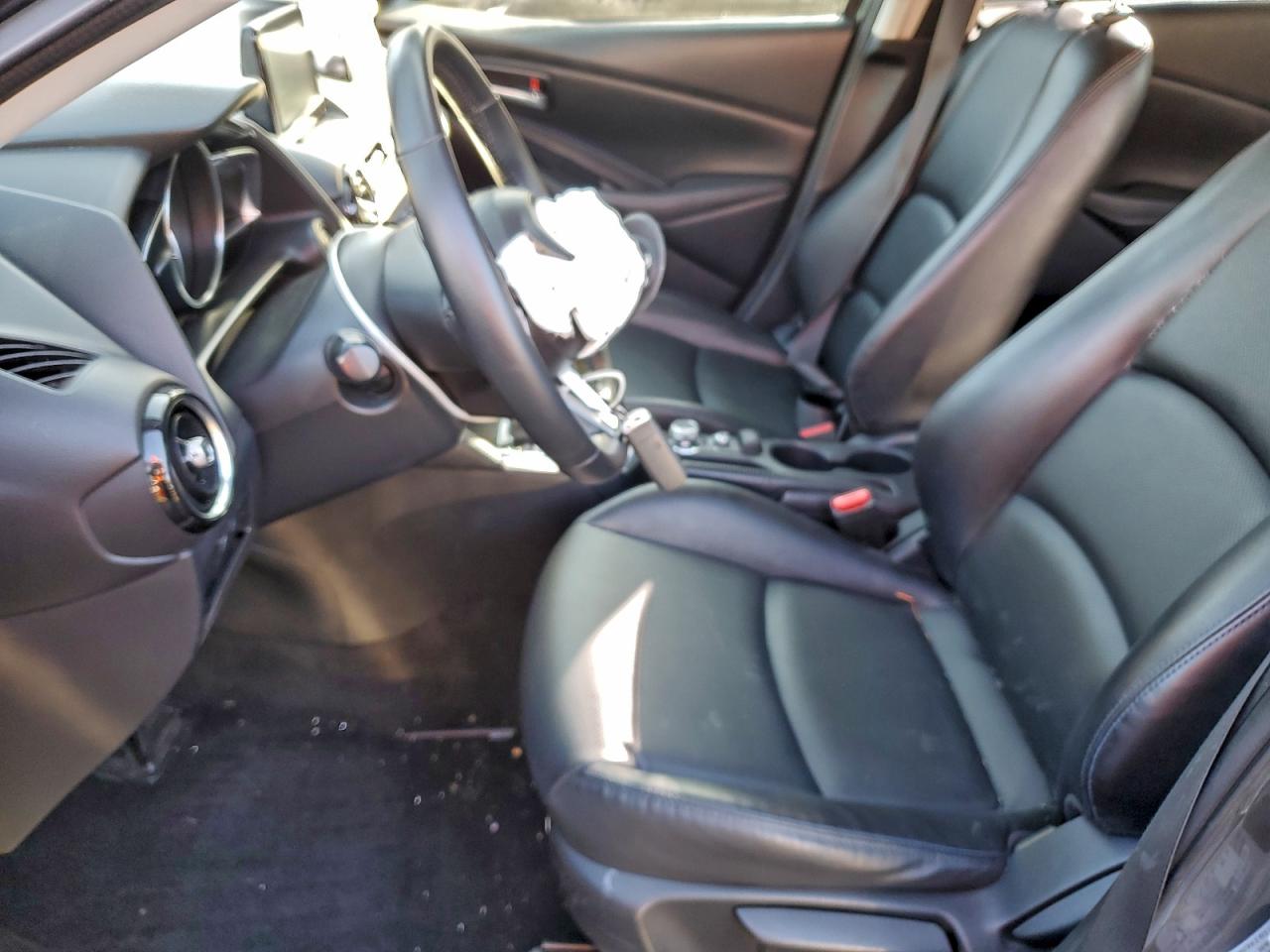 Toyota Yaris L