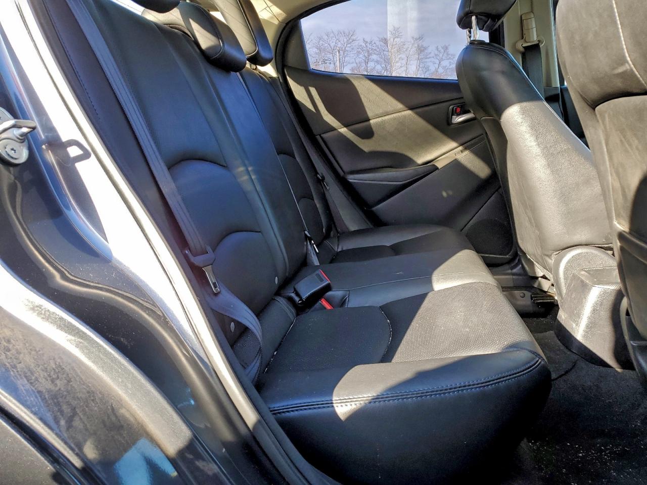 Toyota Yaris L