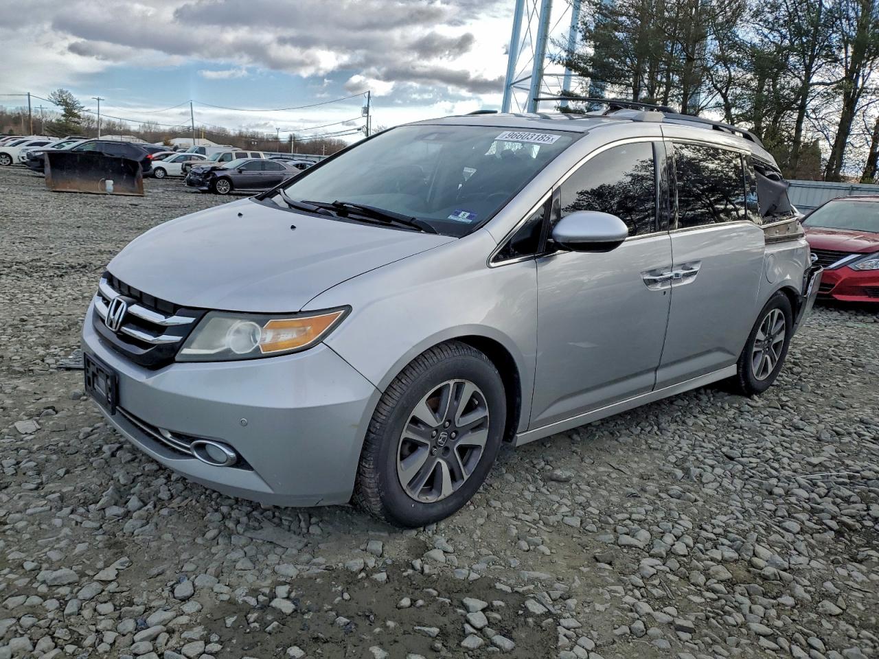 Salvage Honda Odyssey Image