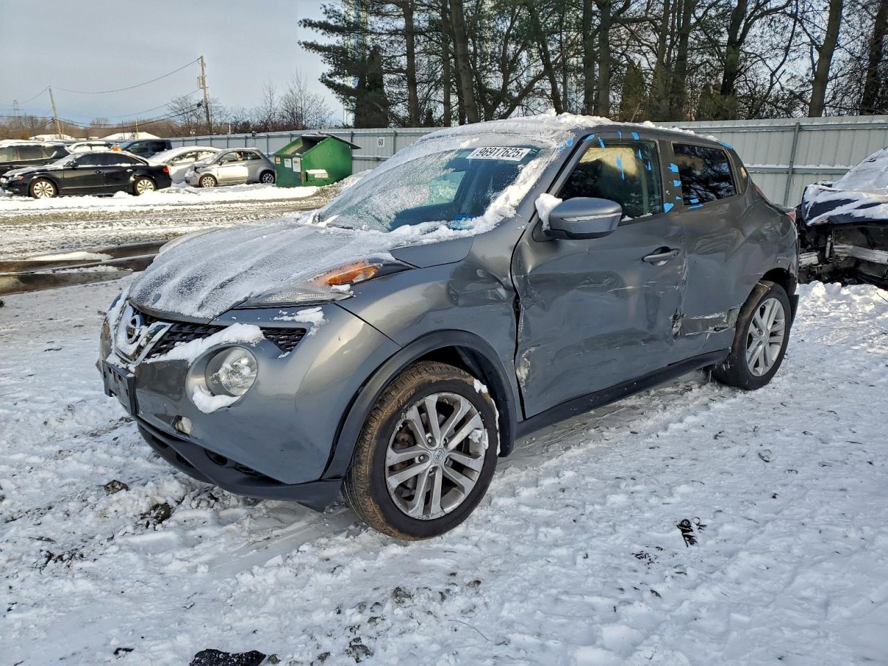 Salvage Nissan JUKE Image