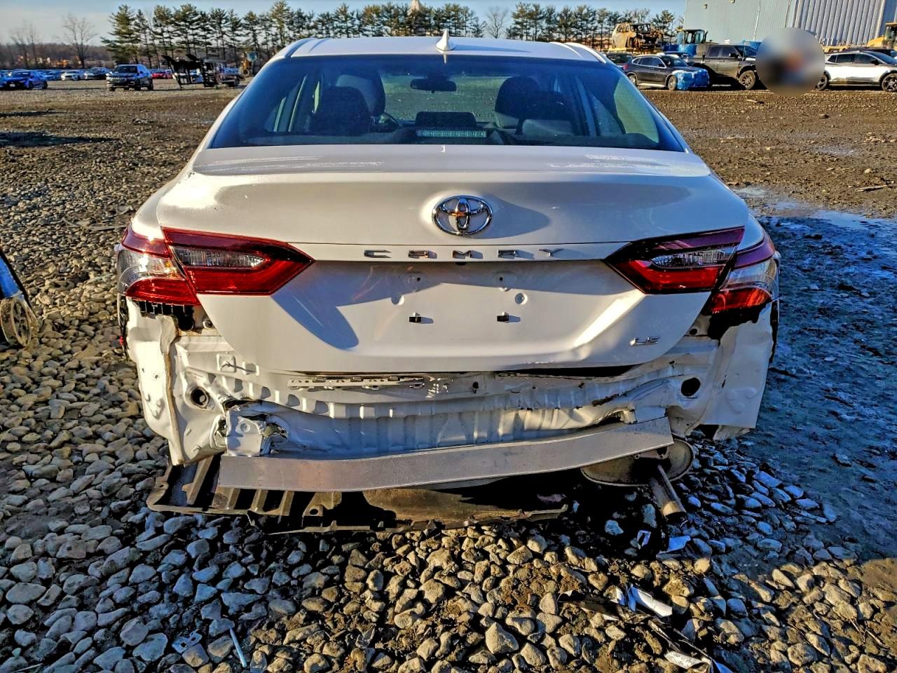 Toyota Camry Le