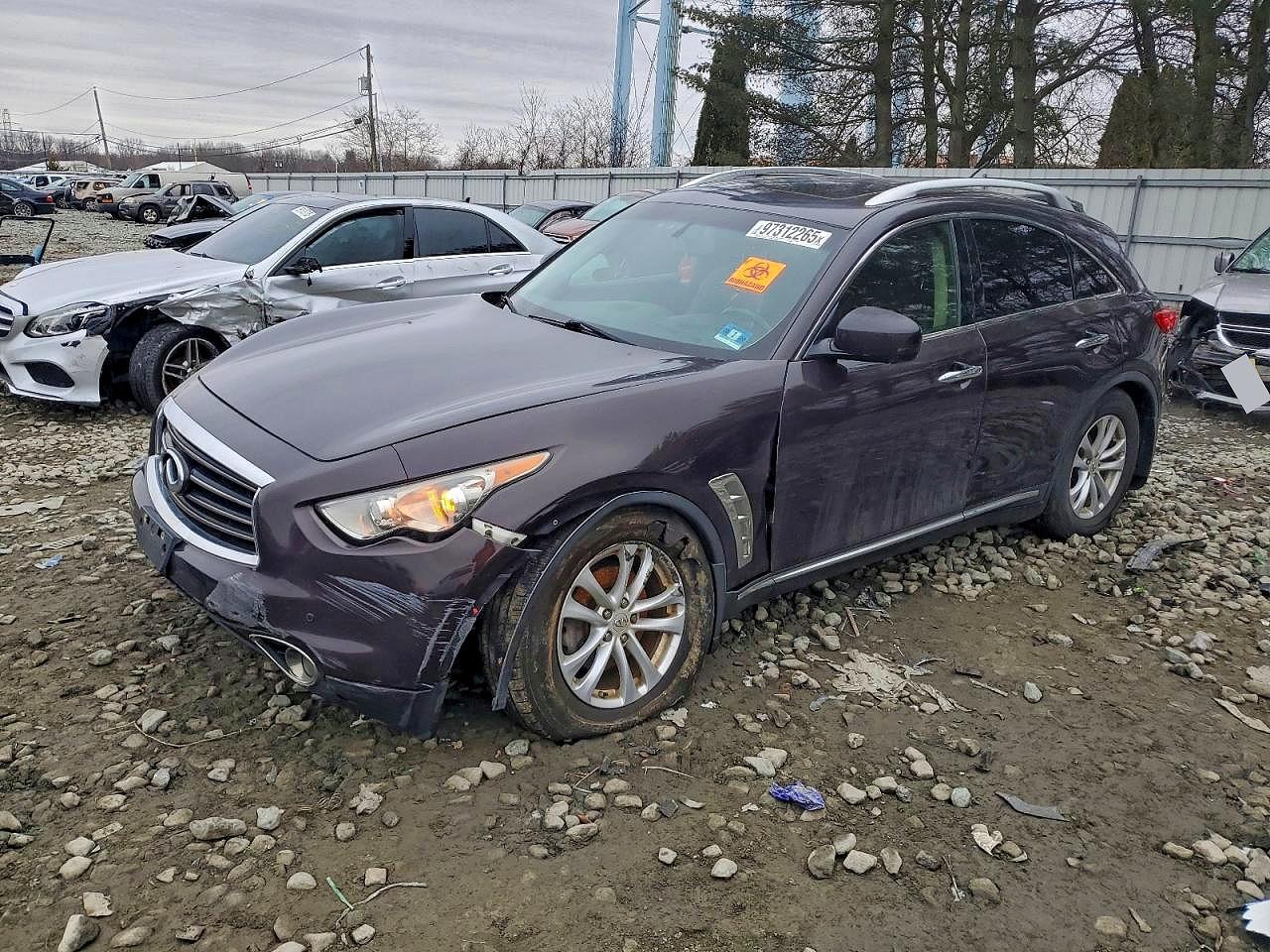 Salvage INFINITI Fx Image