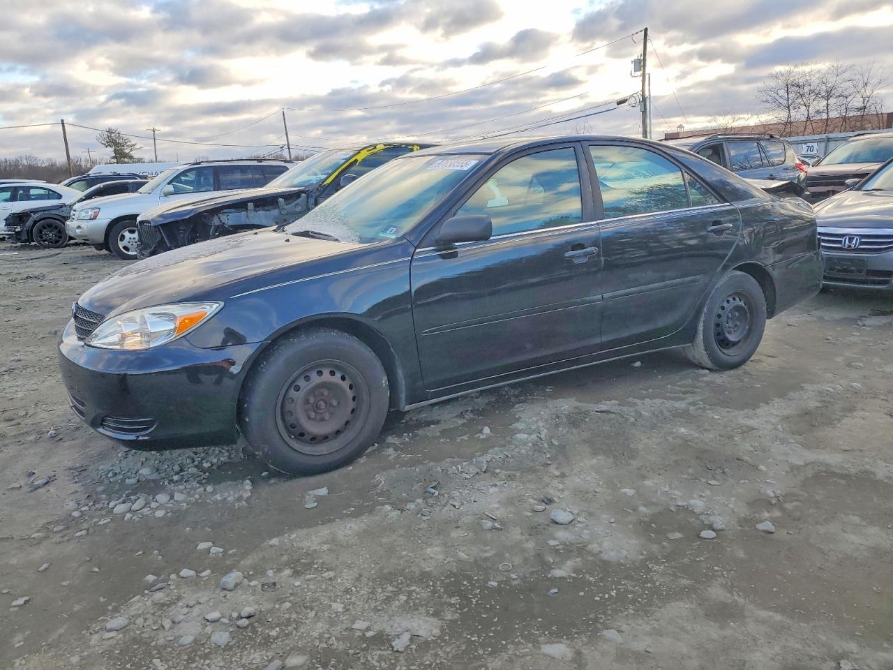 Salvage Toyota Camry Image