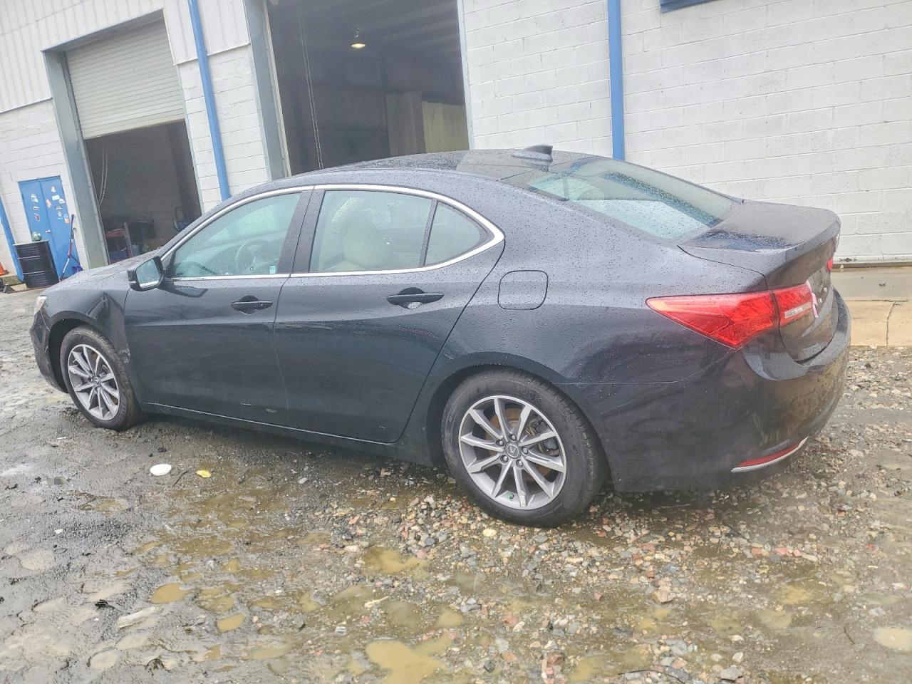 Acura TLX