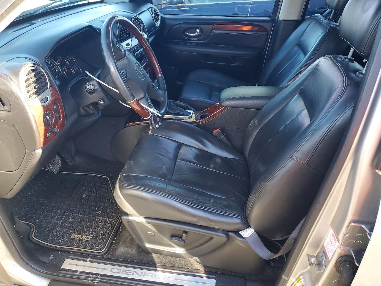 GMC Envoy Denali