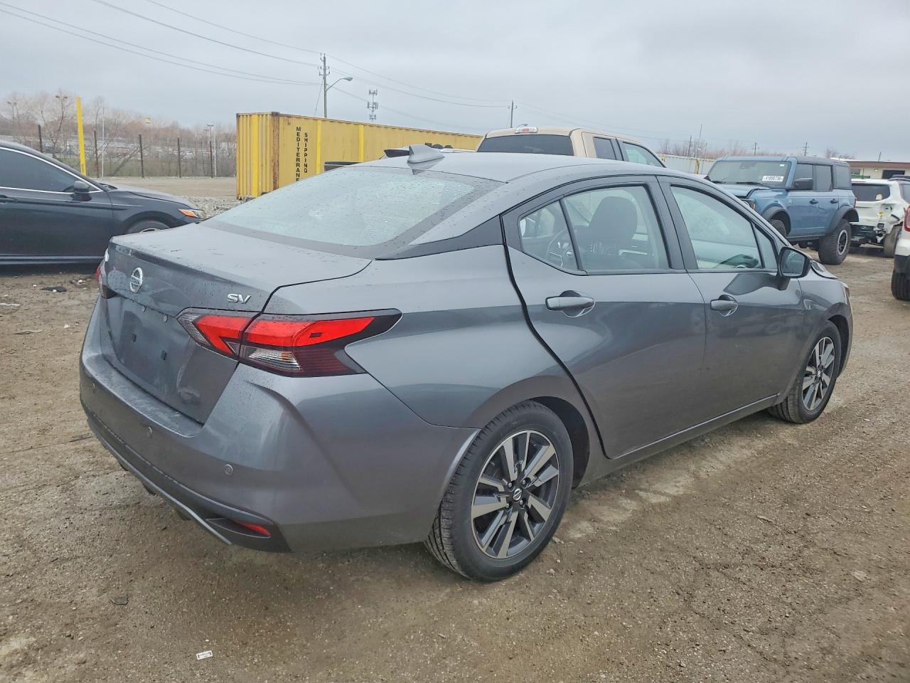 Nissan Versa Sv