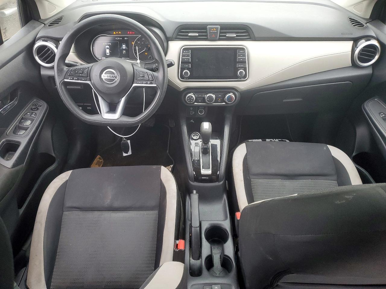 Nissan Versa Sv