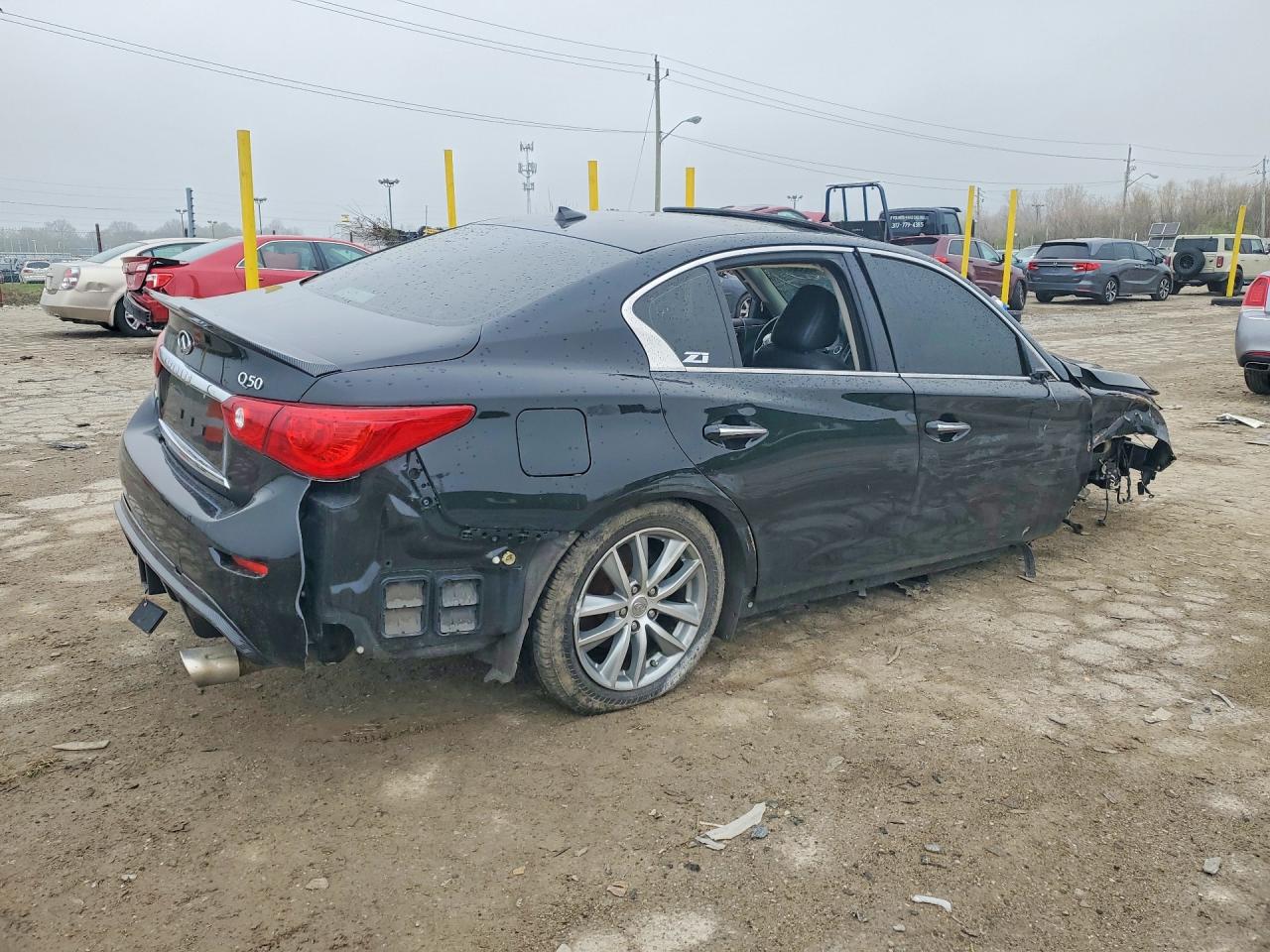 INFINITI Q50 Premium