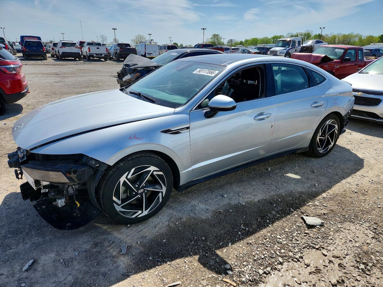 Salvage Hyundai SONATA Image