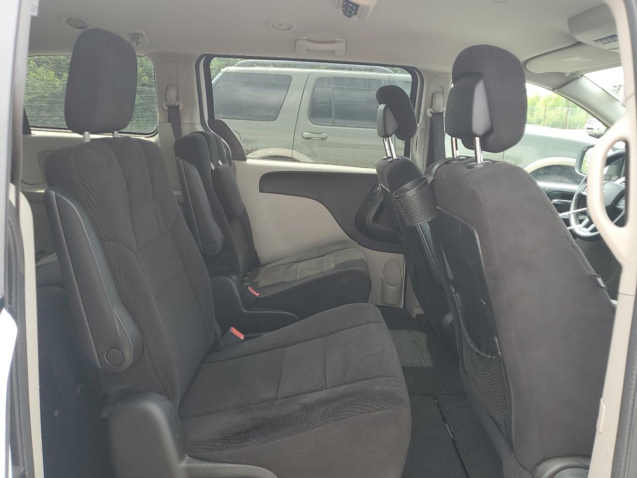 Dodge Caravan Sxt