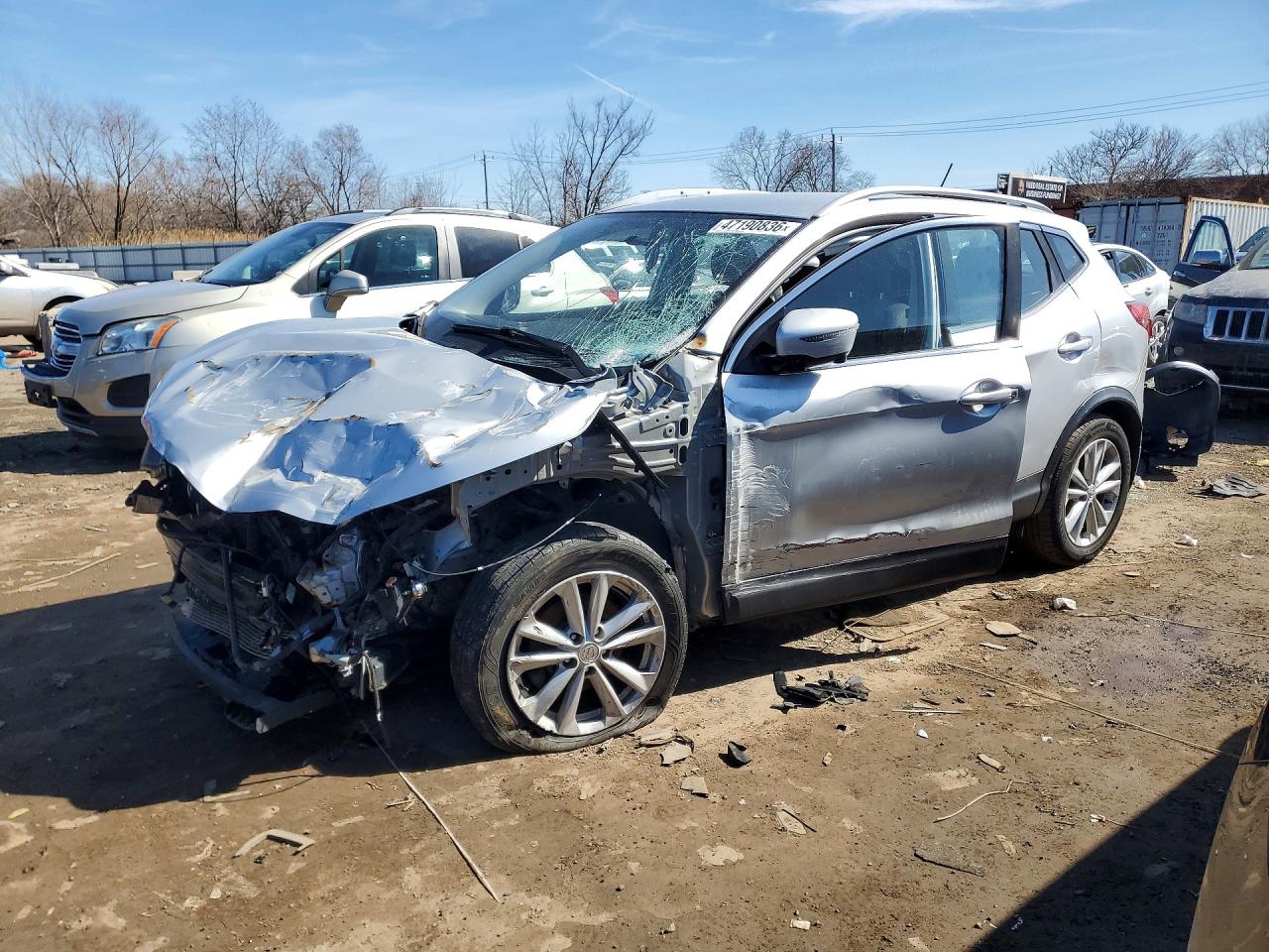 Salvage Nissan Rogue Image