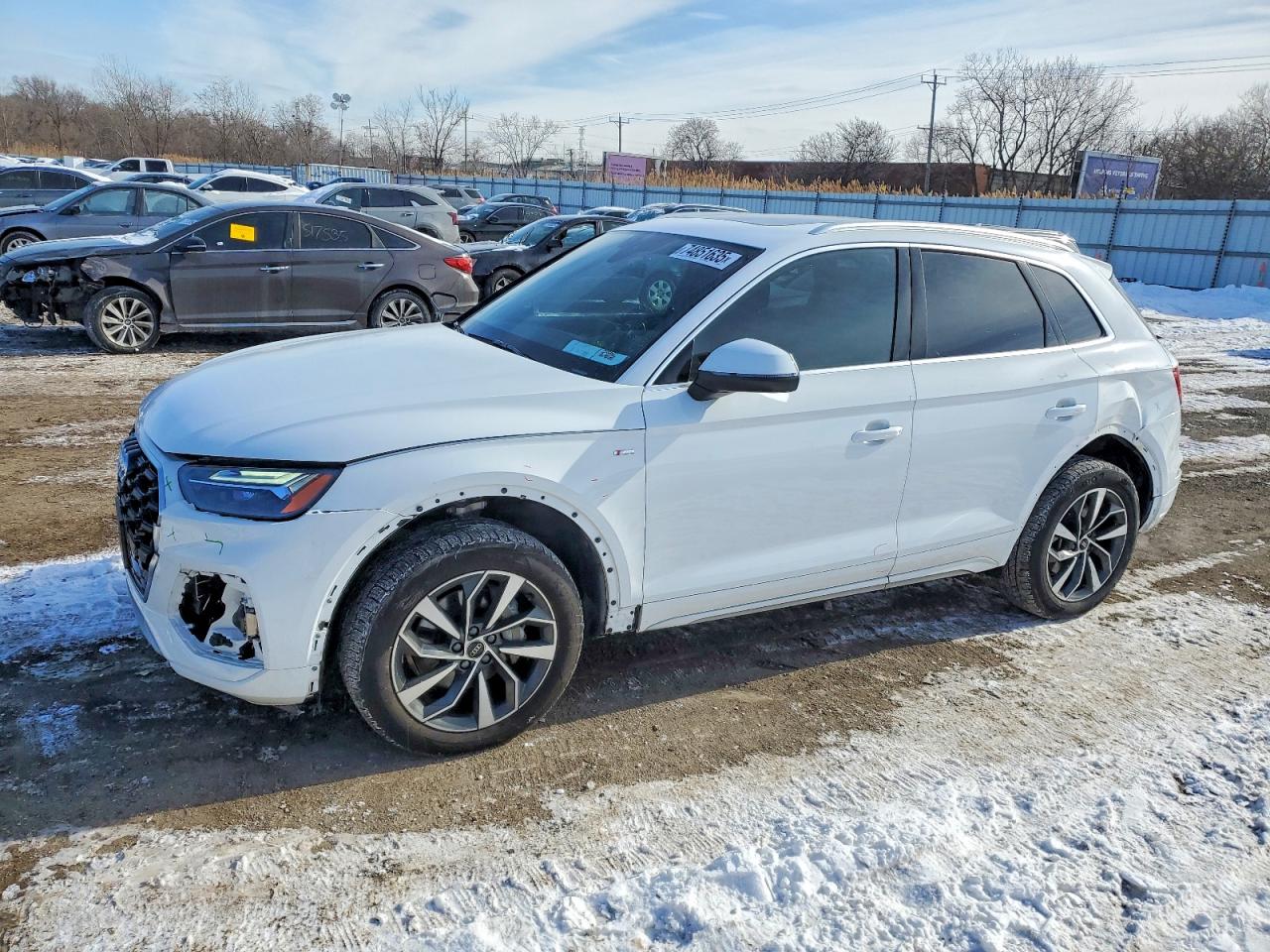 Salvage Audi Q5 Image
