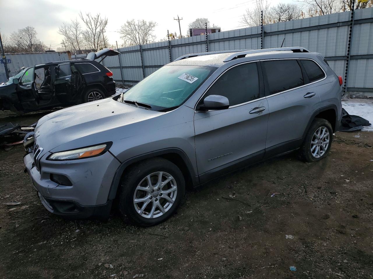 Salvage Jeep Grand Cherokee Image